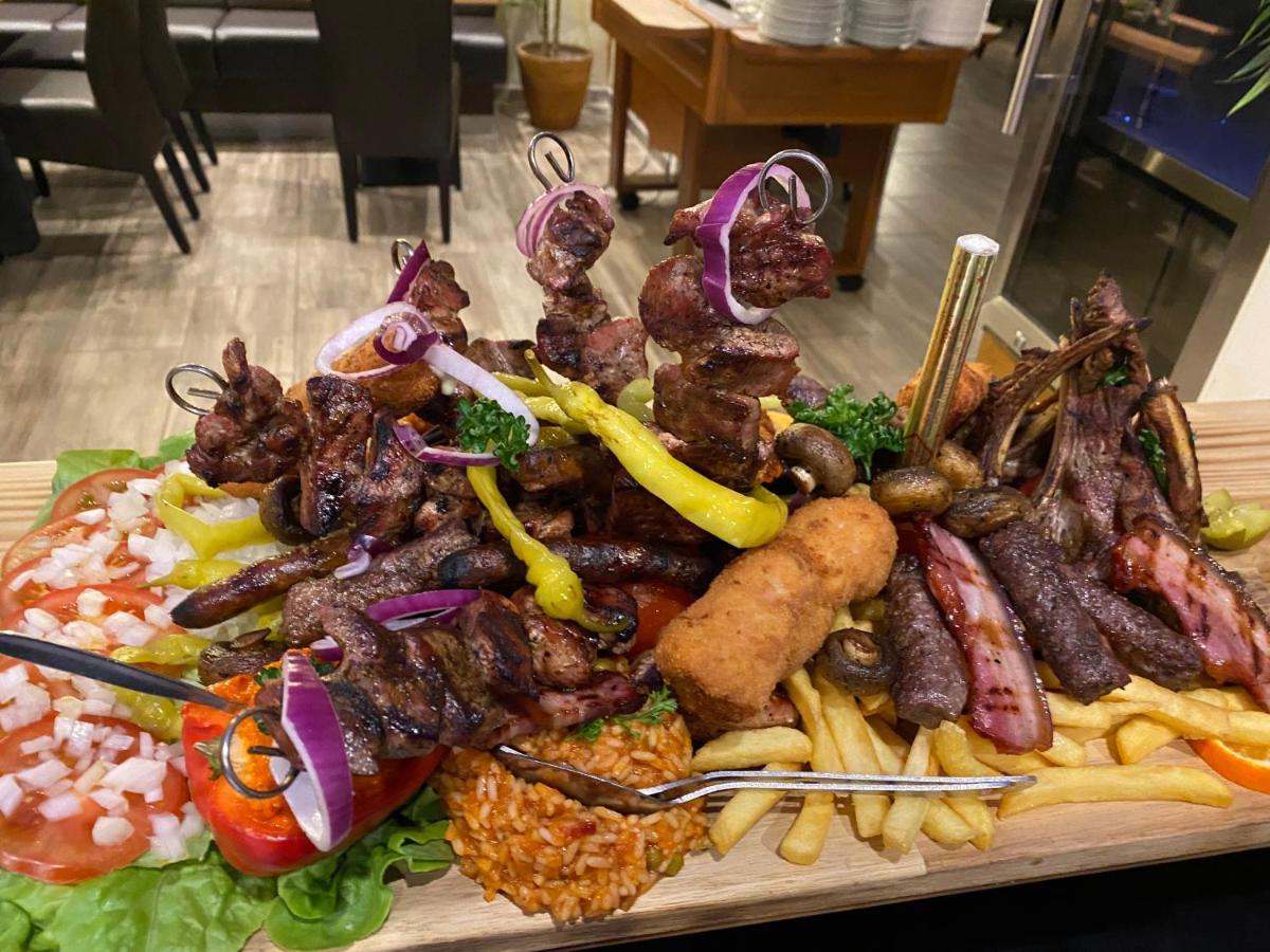 Hotel Restaurant Wuerzig In Юрциґ Екстер'єр фото