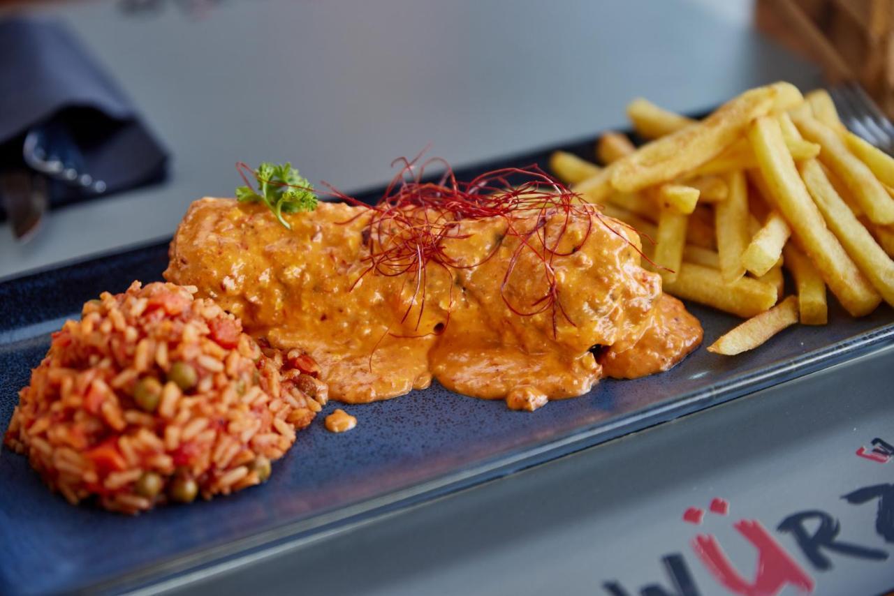 Hotel Restaurant Wuerzig In Юрциґ Екстер'єр фото